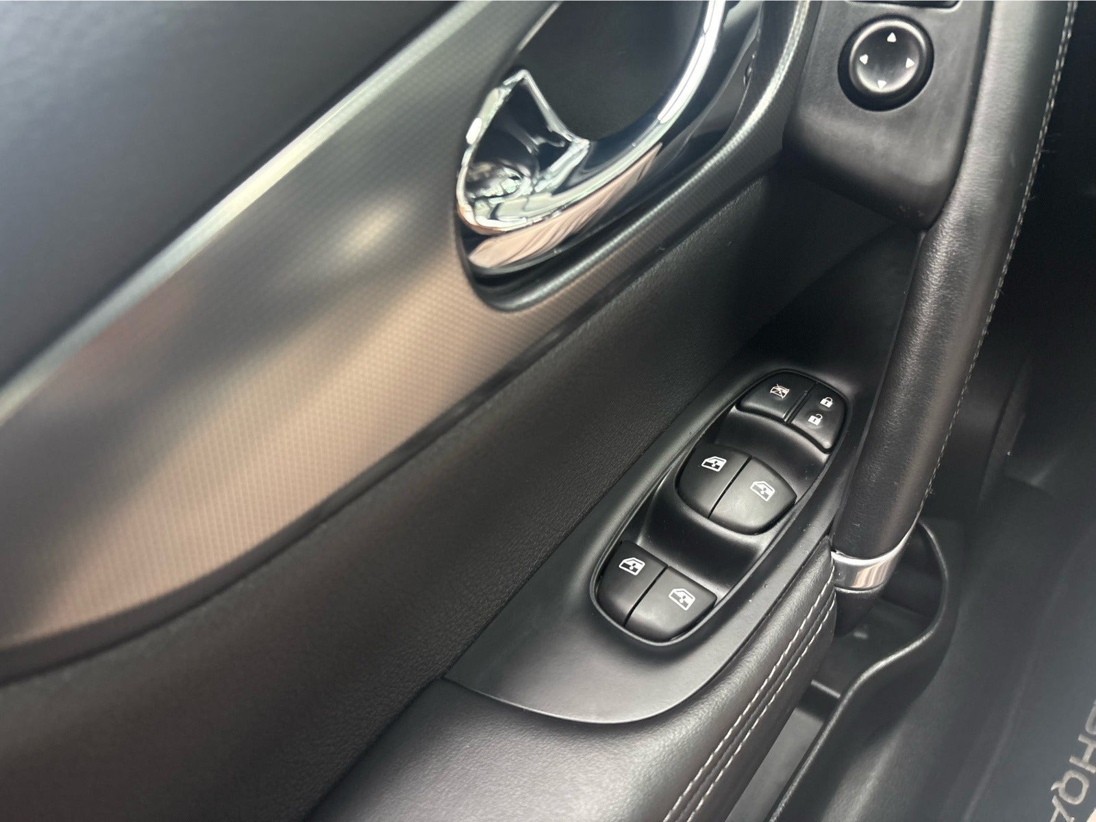 Grå Nissan Qashqai fra 2019