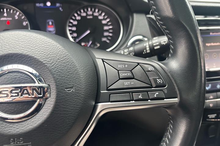 Grå Nissan Qashqai fra 2019