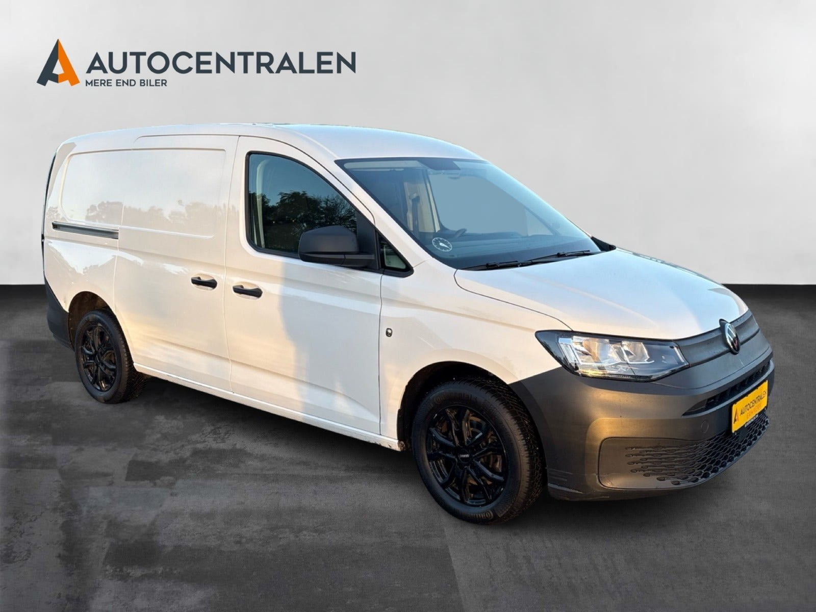 Hvid VW Caddy Maxi fra 2024