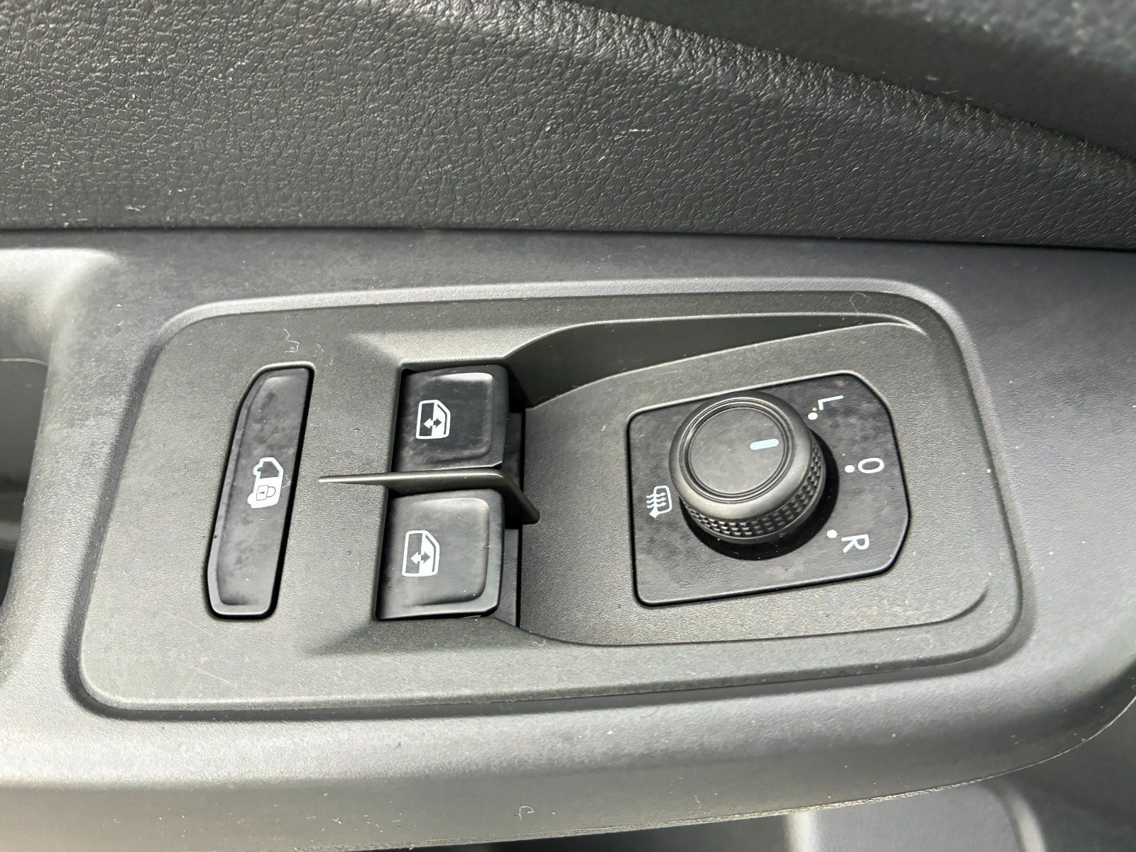 Hvid VW Caddy Maxi fra 2024
