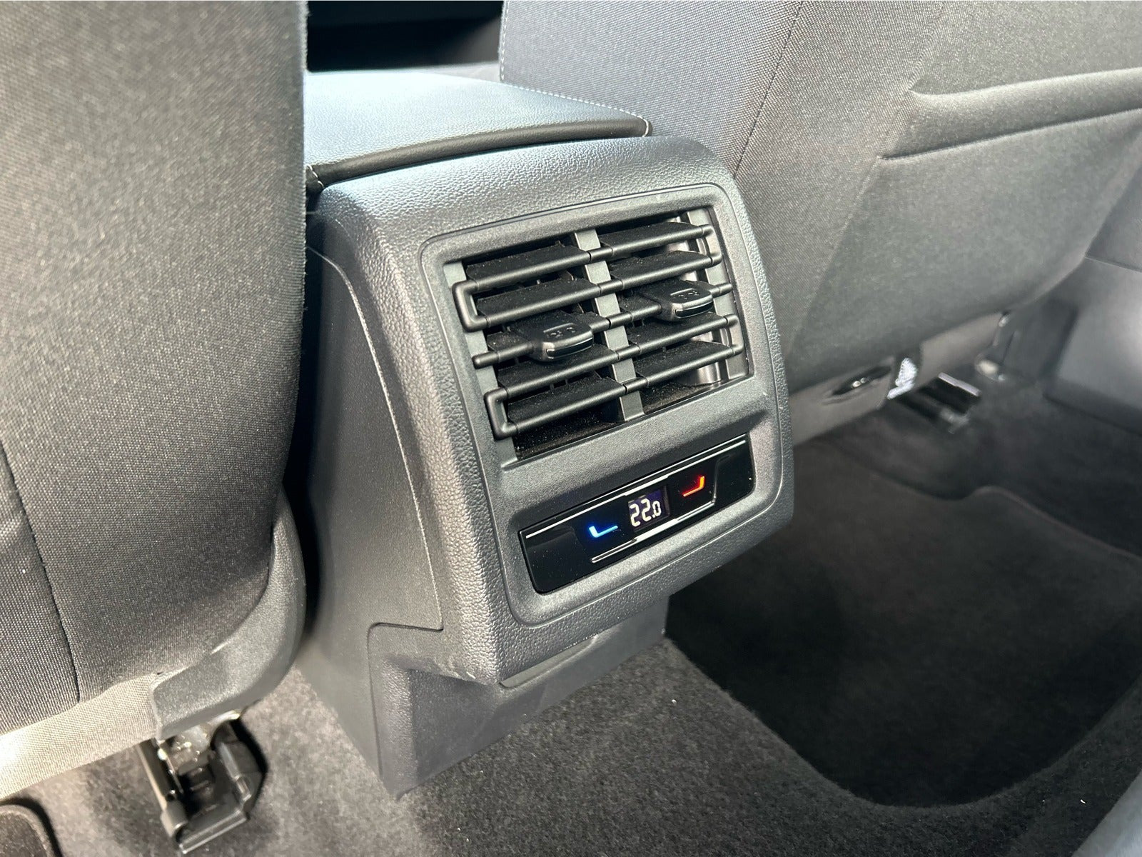 Sort VW Golf VIII fra 2024