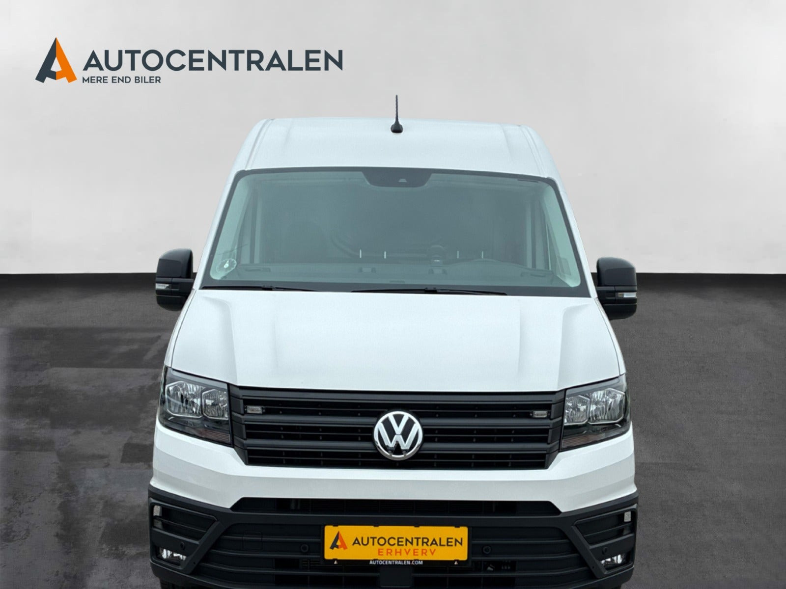 Hvid VW Crafter 35 fra 2024