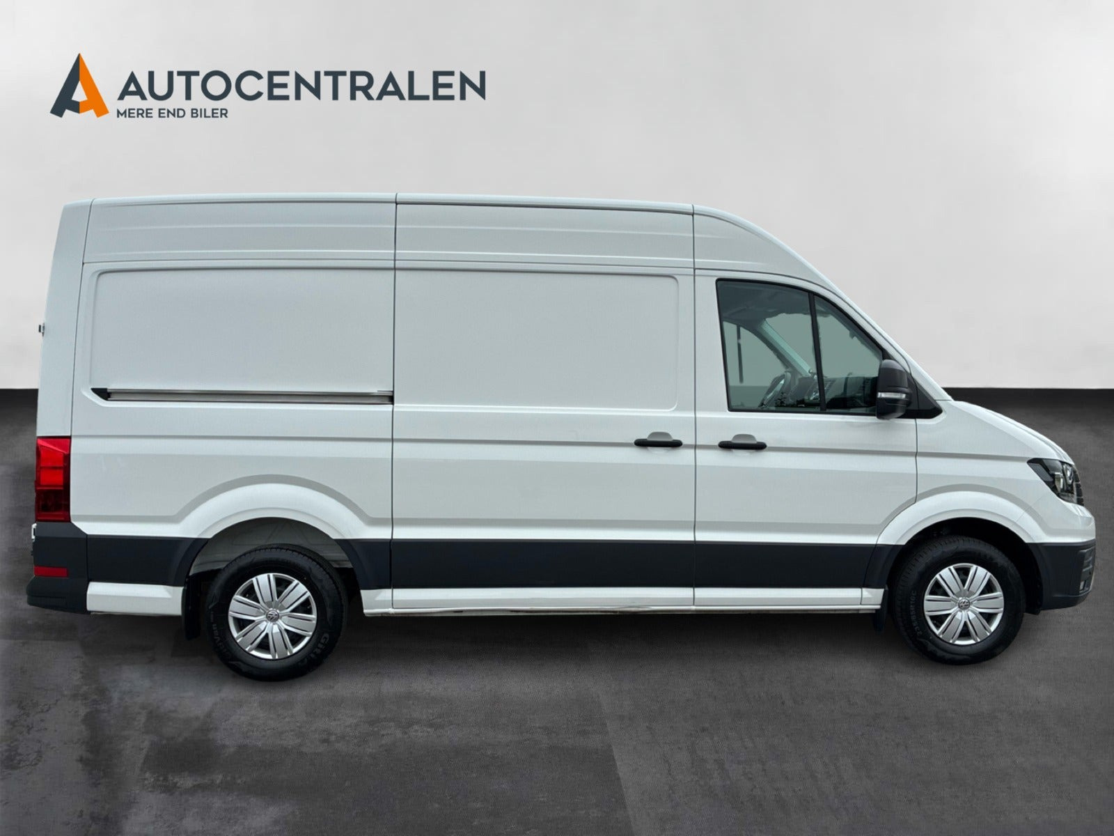 Hvid VW Crafter 35 fra 2024