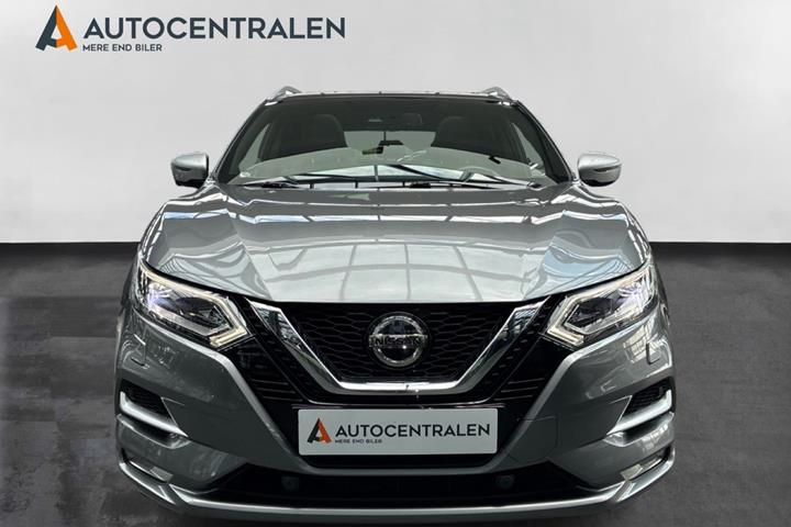 Grå Nissan Qashqai fra 2019