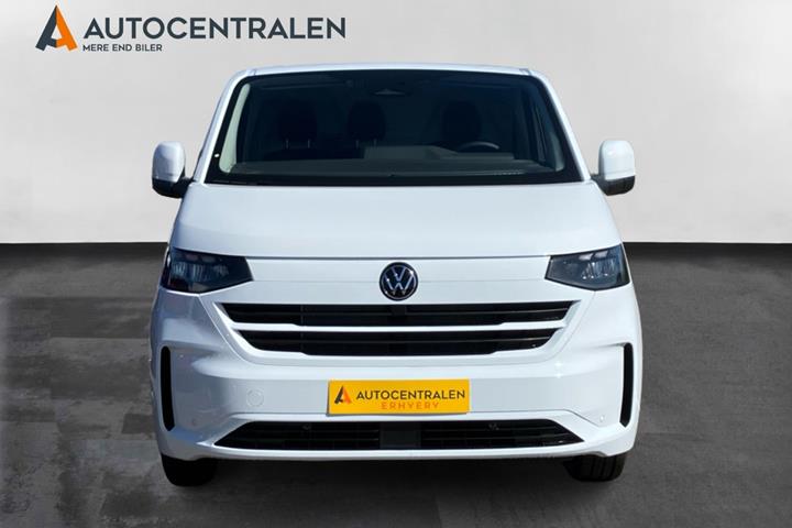 Hvid VW Transporter fra 2025