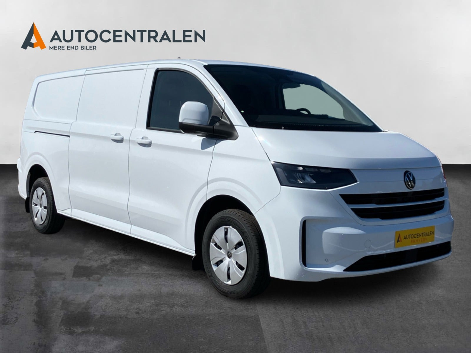 Hvid VW Transporter fra 2025