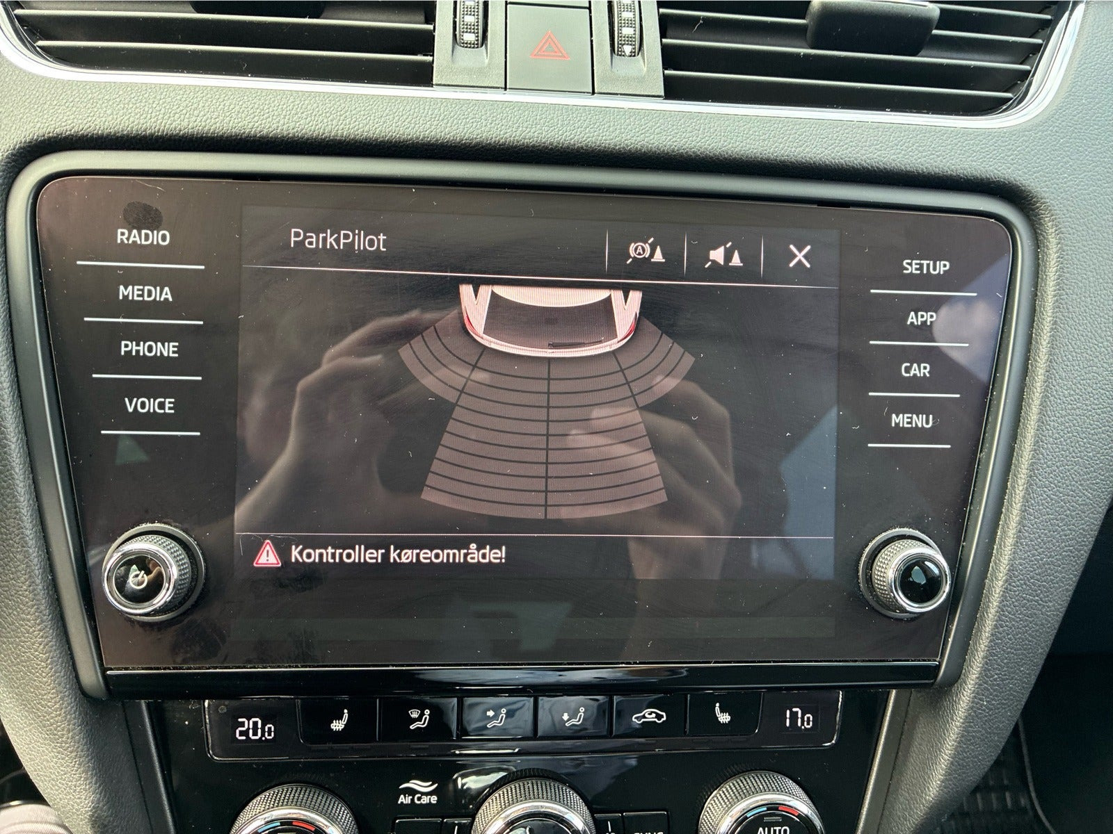 Blå Skoda Octavia fra 2019