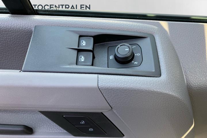 Sort VW Crafter 35 fra 2026