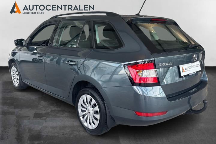 Grå Skoda Fabia fra 2020