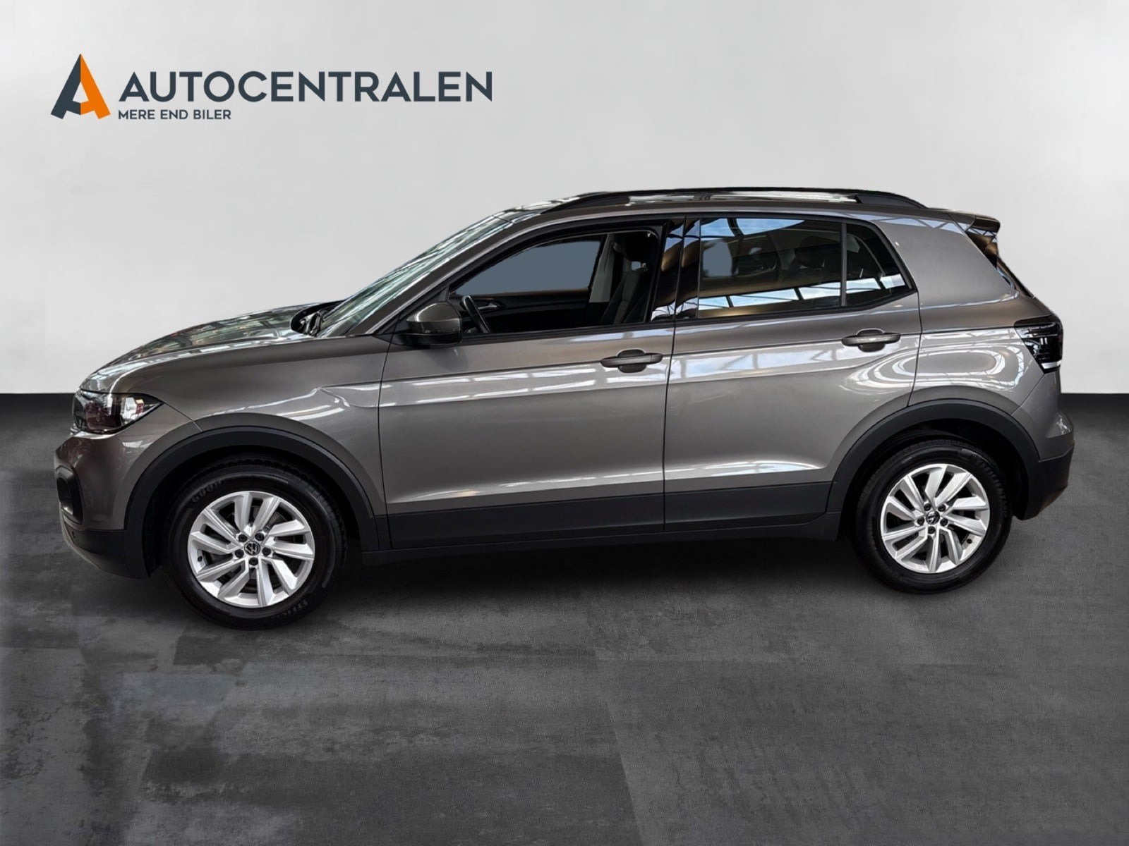 Grå VW T-Cross fra 2021