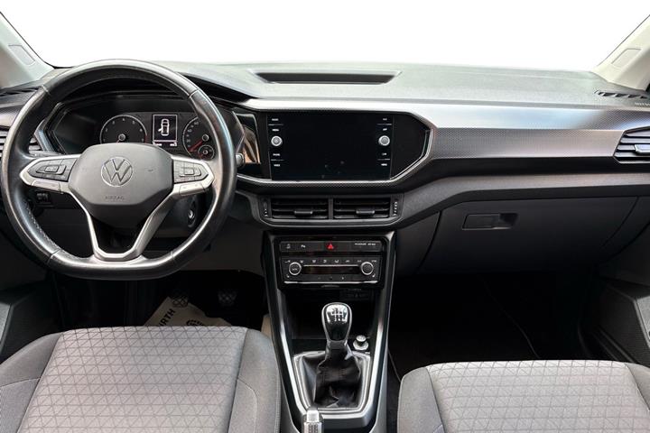 Grå VW T-Cross fra 2021