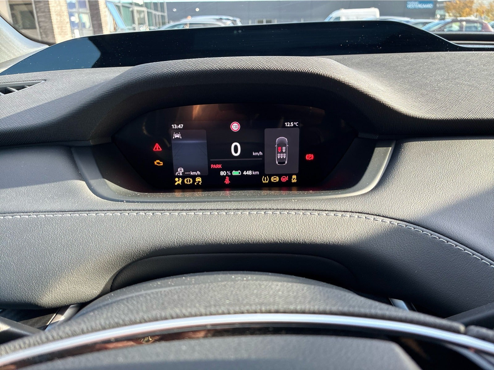 Grå Skoda Enyaq fra 2026