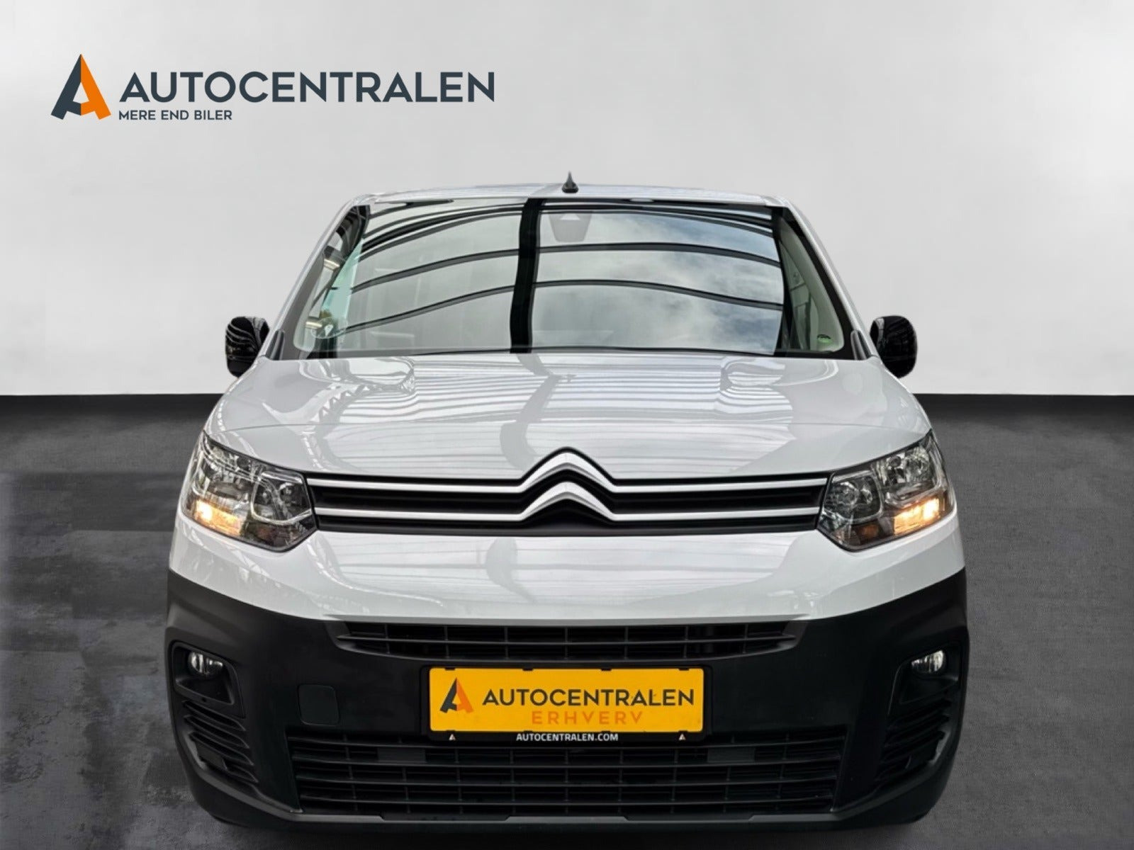Hvid Citroën Berlingo fra 2023