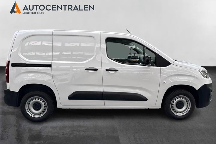 Hvid Citroën Berlingo fra 2023