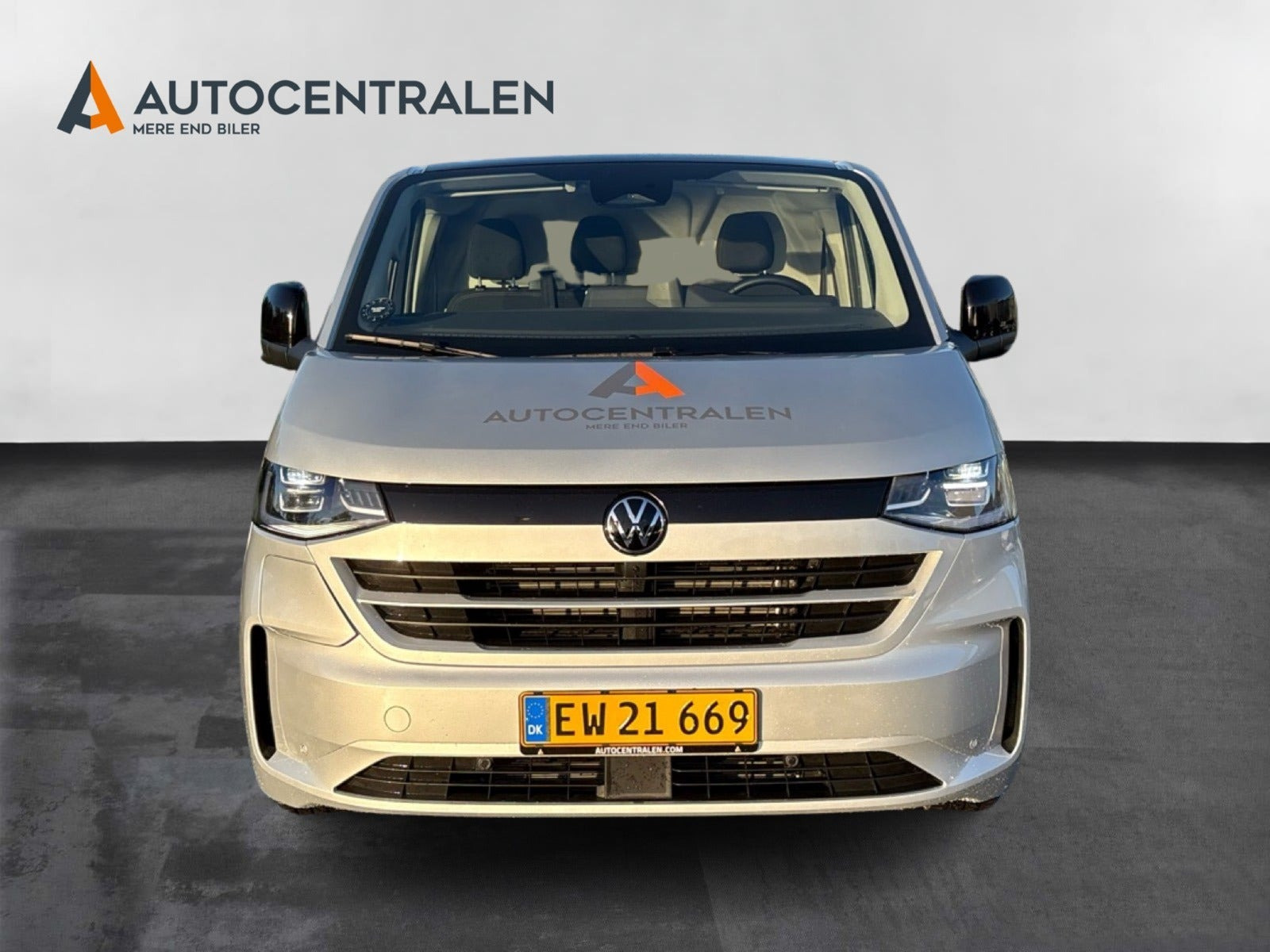 Sølv VW e-Transporter fra 2026