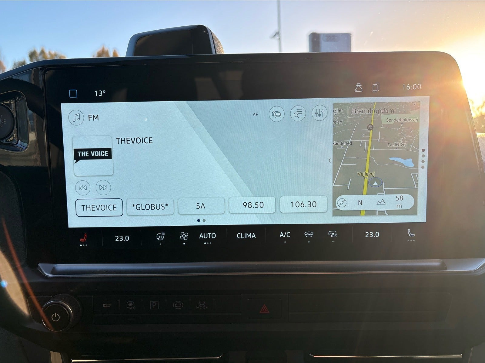 Sølv VW e-Transporter fra 2026