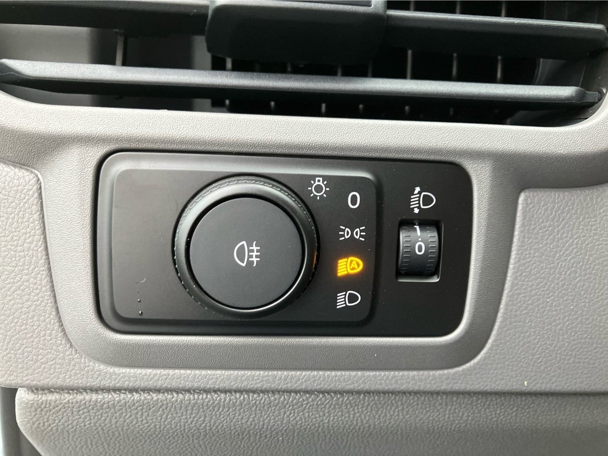 Hvid VW Transporter fra 2026