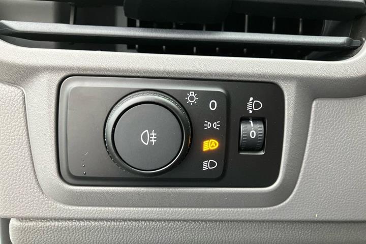 Hvid VW Transporter fra 2026