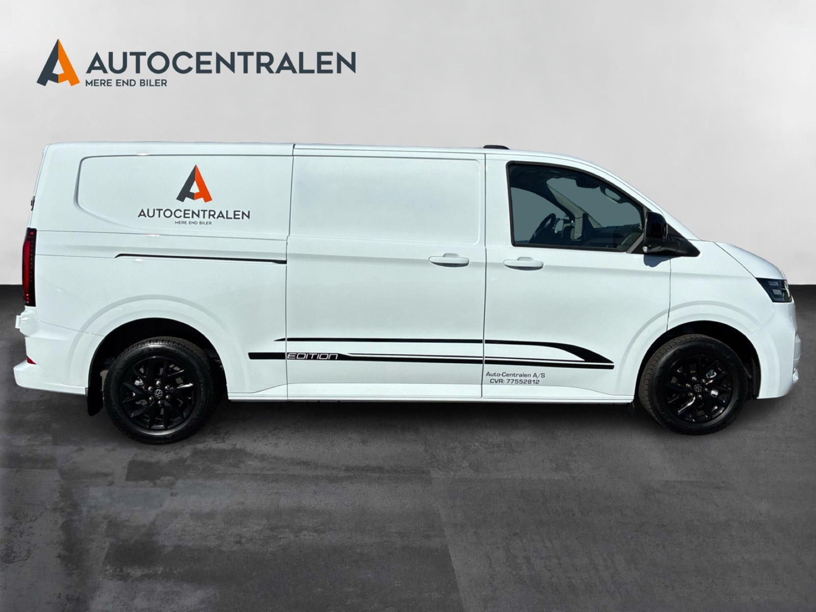 Hvid VW Transporter fra 2026