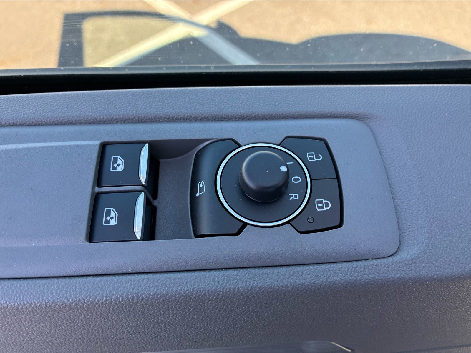 Hvid VW Transporter fra 2026