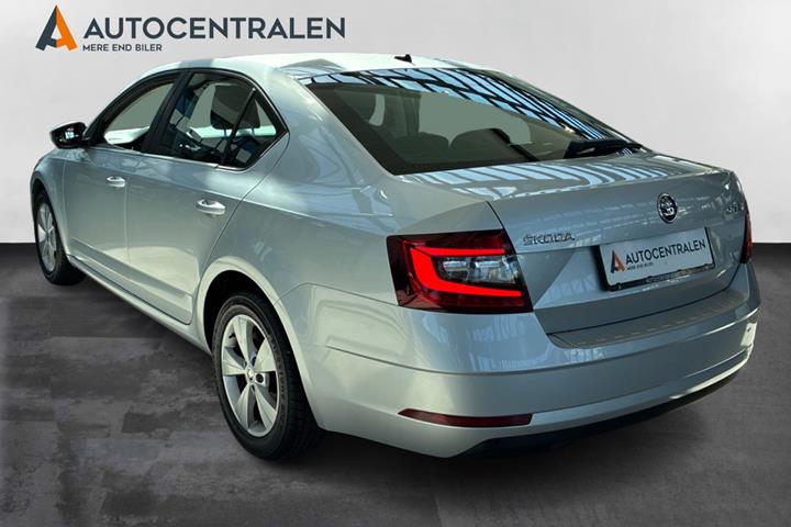 Sølv Skoda Octavia fra 2018