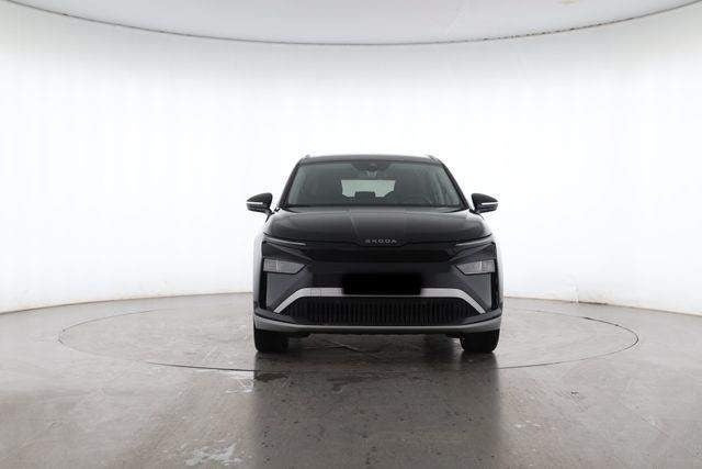 Sort Skoda Enyaq fra 2026