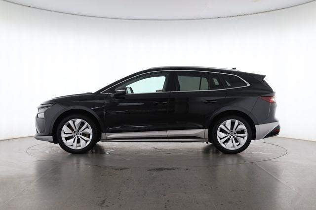 Sort Skoda Enyaq fra 2026