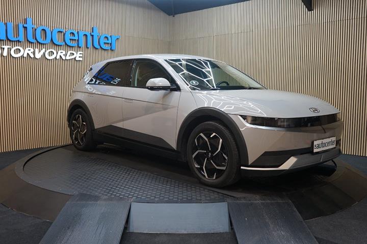 Sølv Hyundai Ioniq 5 fra 2023