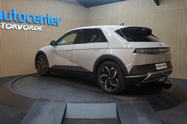 Sølv Hyundai Ioniq 5 fra 2023