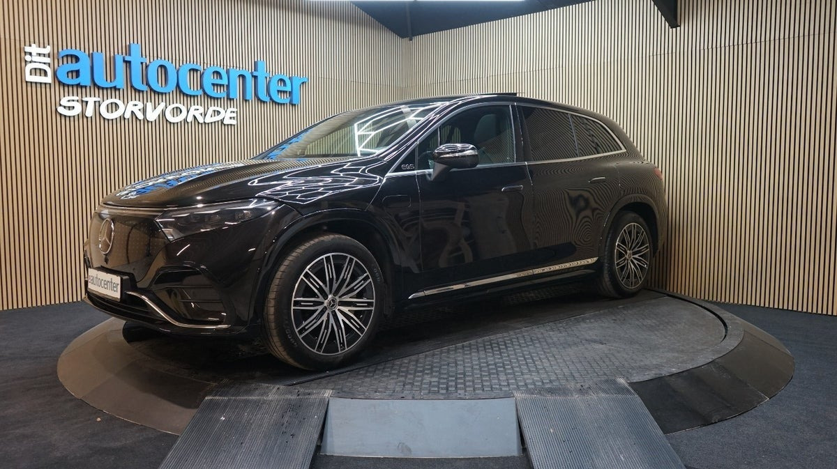 Sort Mercedes EQS450+ SUV fra 2023