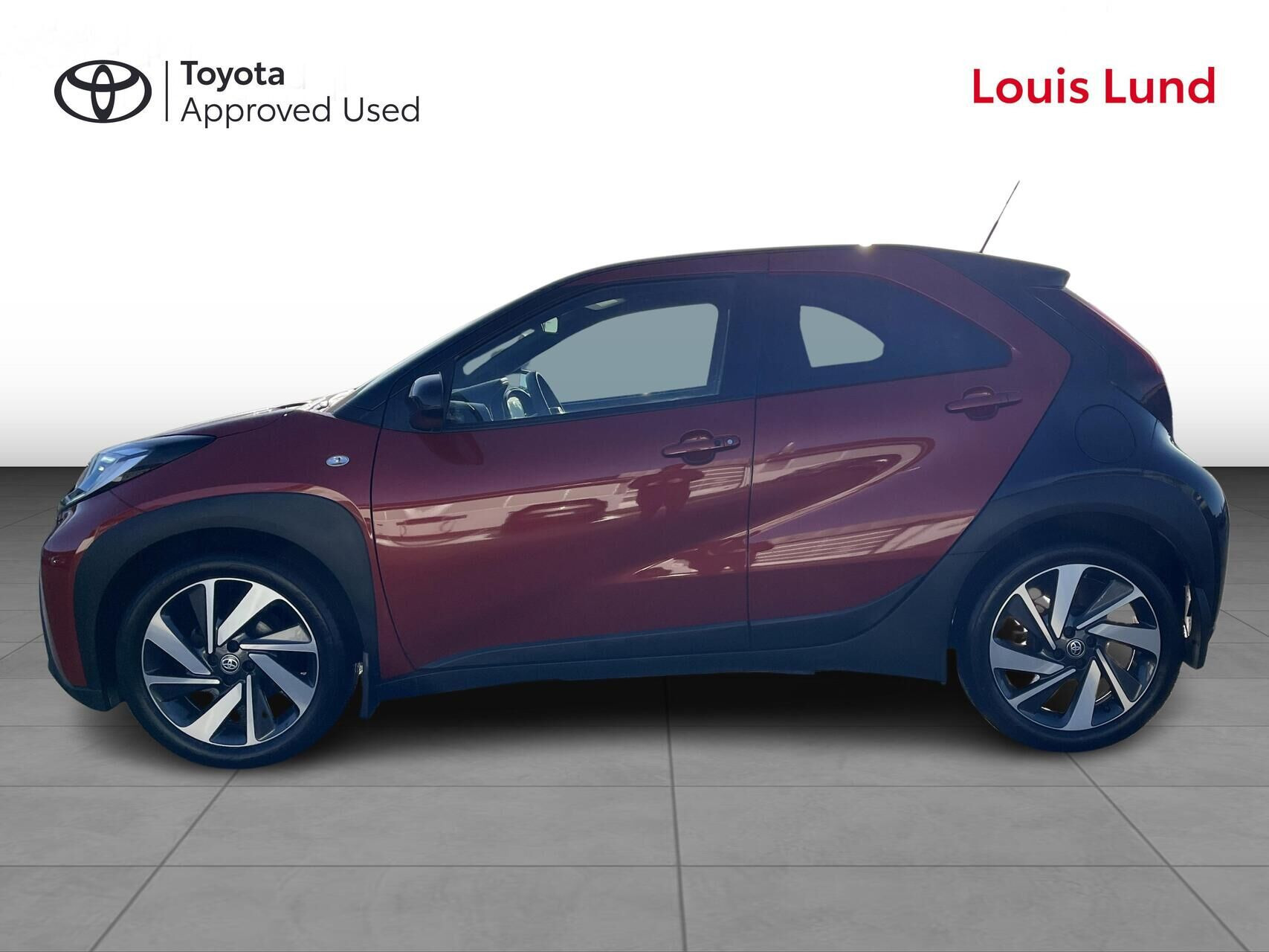 Rød Toyota Aygo X fra 2023