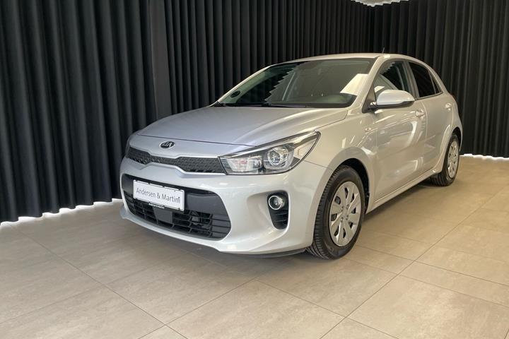 Sølv Kia Rio fra 2020