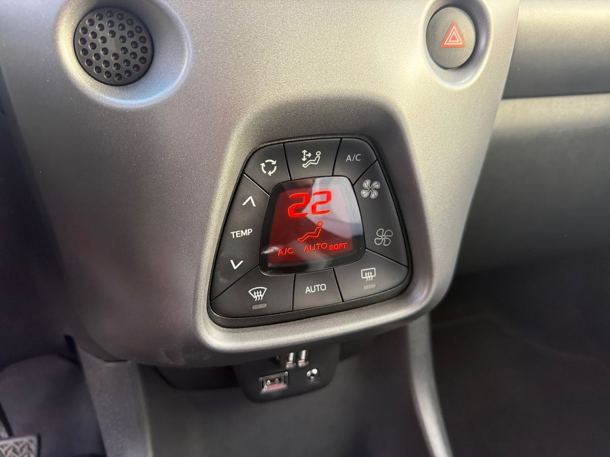 Rød Toyota Aygo fra 2021