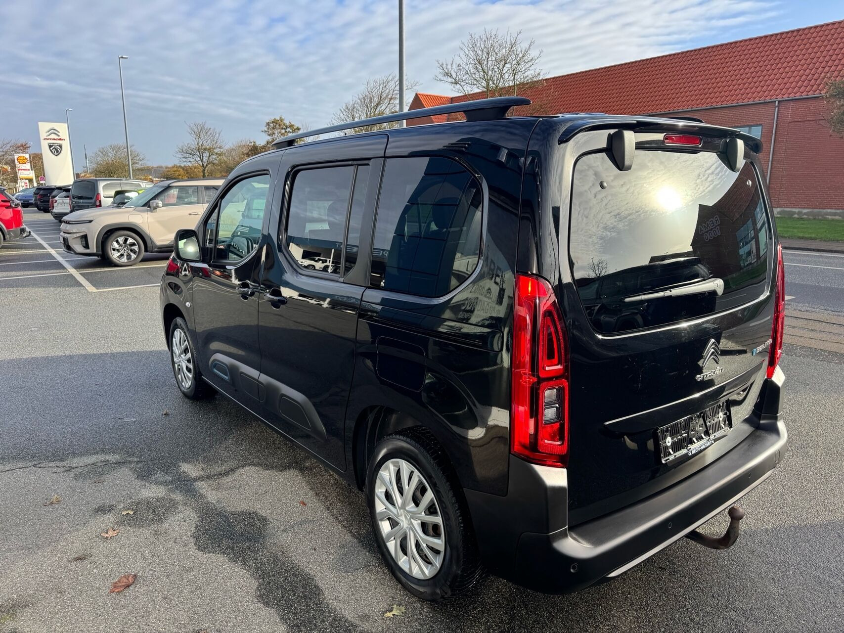 Sort Citroën ë-Berlingo fra 2023