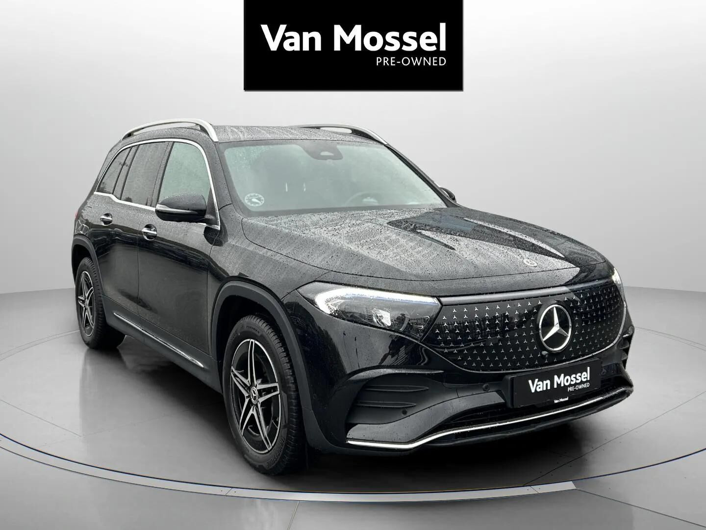 Sort Mercedes EQB250+ fra 2026