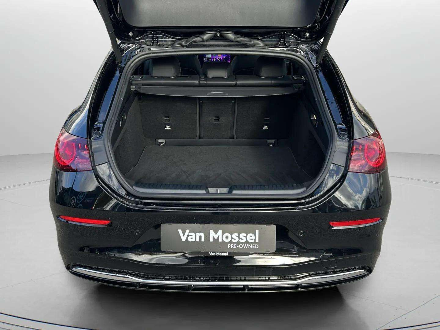 Sort Mercedes CLA250+ fra 2026