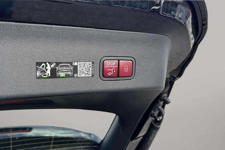 Sort Mercedes CLA250+ fra 2026