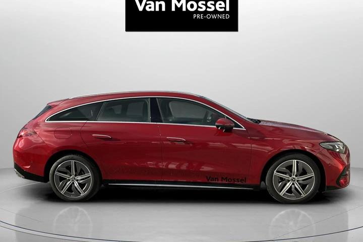 Rød Mercedes CLA250+ fra 2026