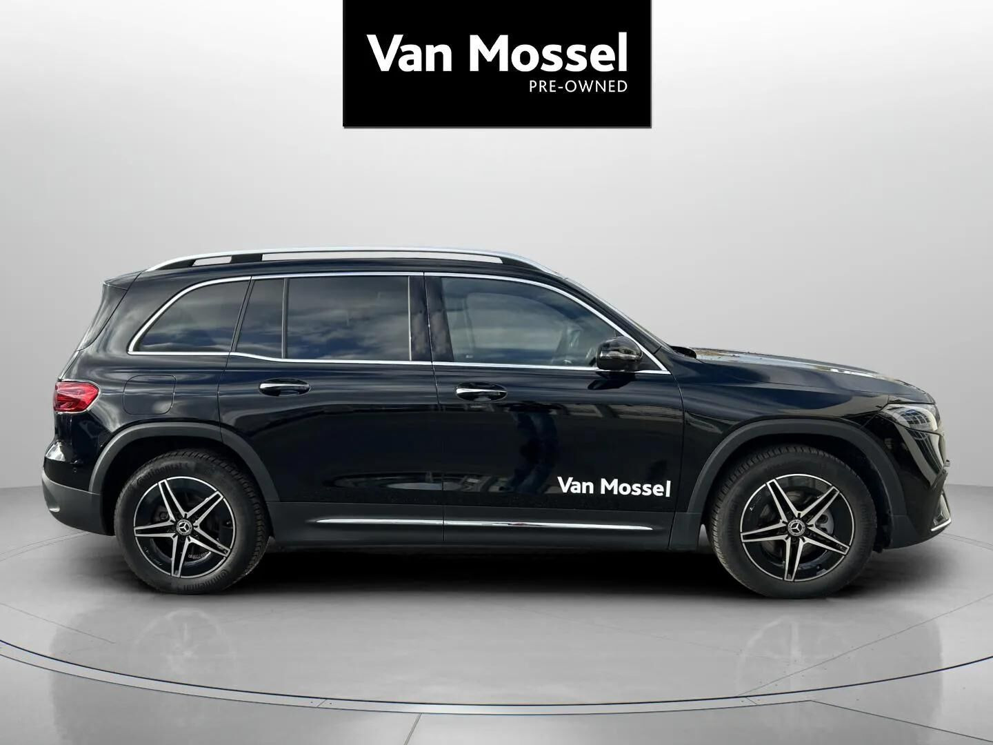 Sort Mercedes EQB250+ fra 2025