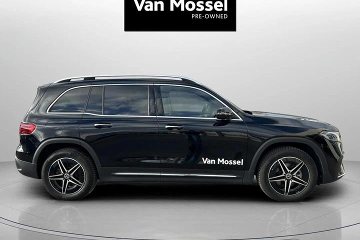 Sort Mercedes EQB250+ fra 2025