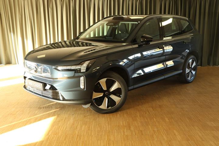 Grøn Volvo EX90 fra 2026