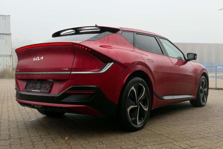 Grå Kia EV6 fra 2021
