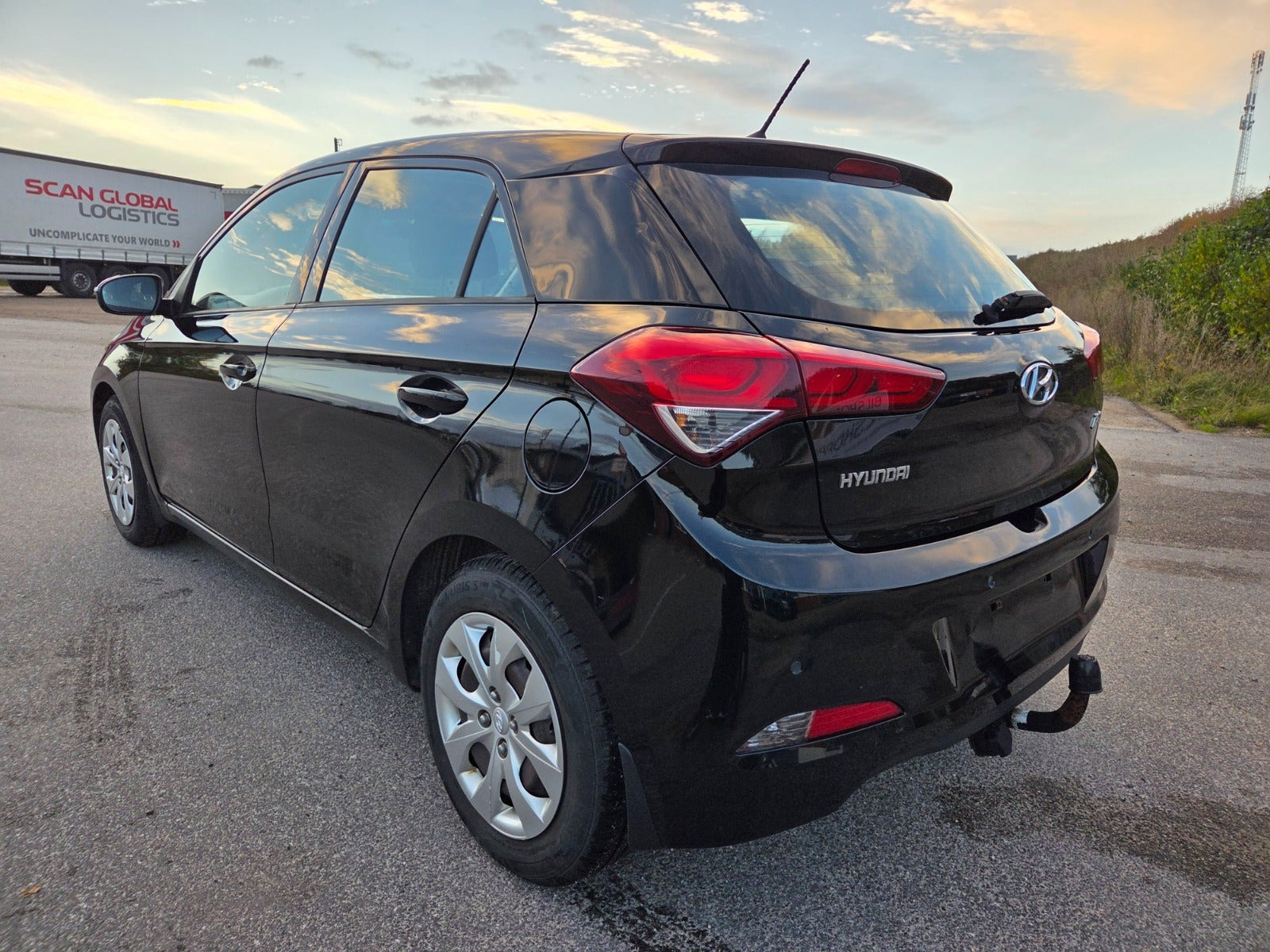 Sort Hyundai i20 fra 2016