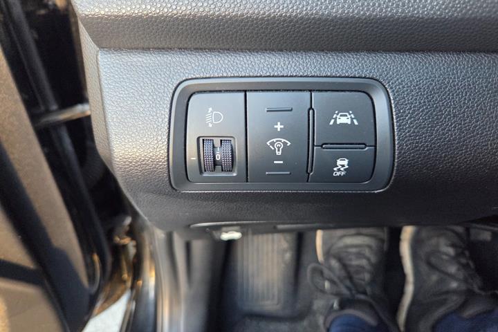 Sort Hyundai i20 fra 2016