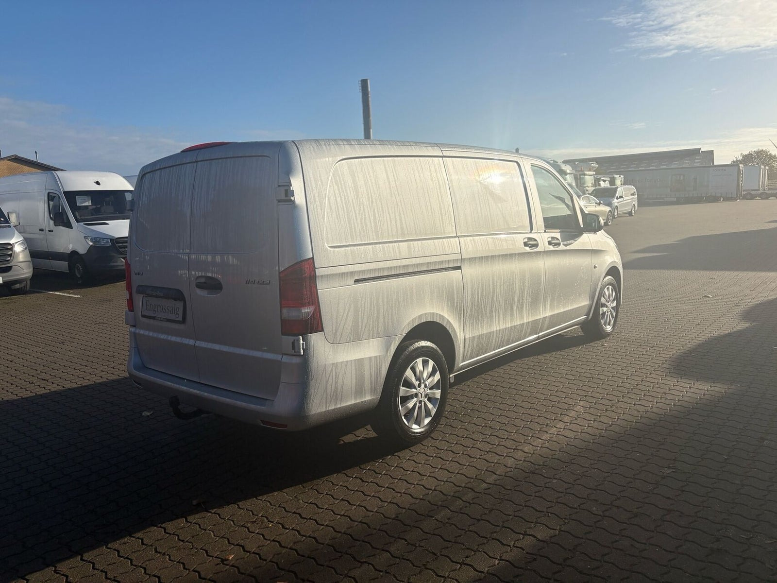 Sølv Mercedes Vito 114 fra 2021