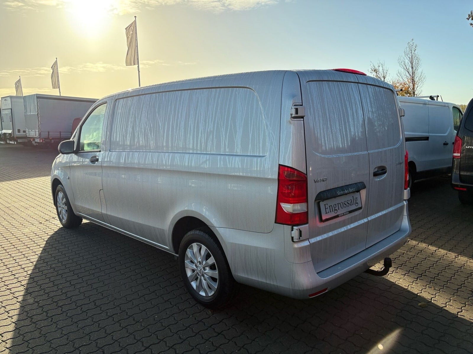 Sølv Mercedes Vito 114 fra 2021