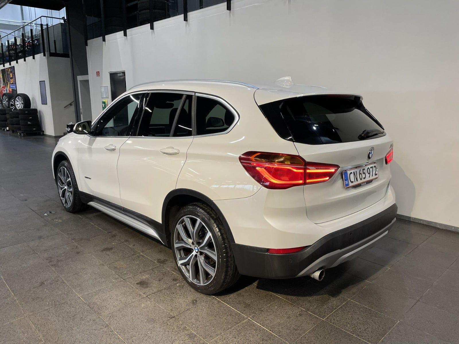 Hvid BMW X1 fra 2016