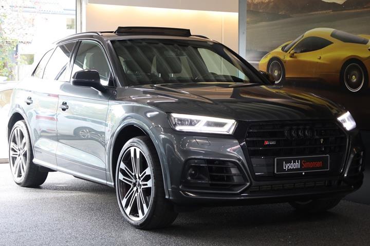 Grå Audi SQ5 fra 2018