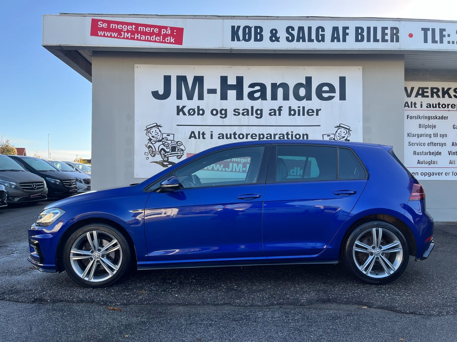 Blå VW Golf VII fra 2018