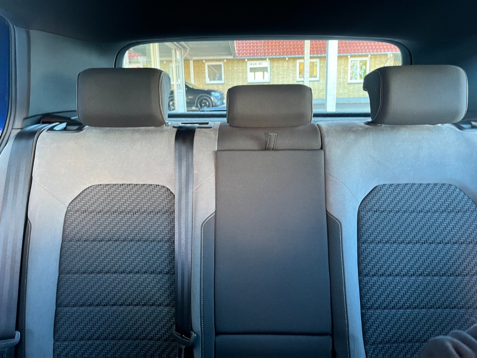 Blå VW Golf VII fra 2018